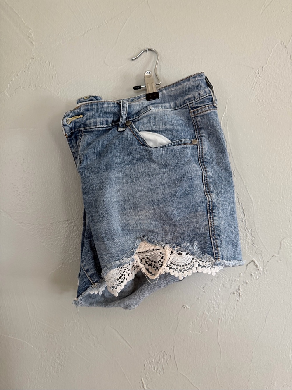 torrid light blue denim jean shorts with lace trim